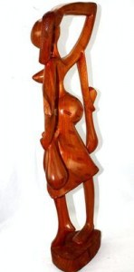 Statuette-femme-bois_9801